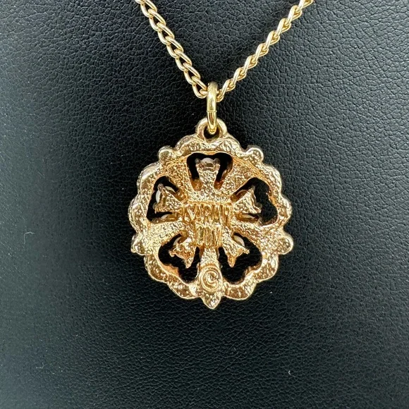 VINTAGE SIGNED SARAH COVENTRY SWEET FLOWER PENDANT NECKLACE - Picture 10 of 10